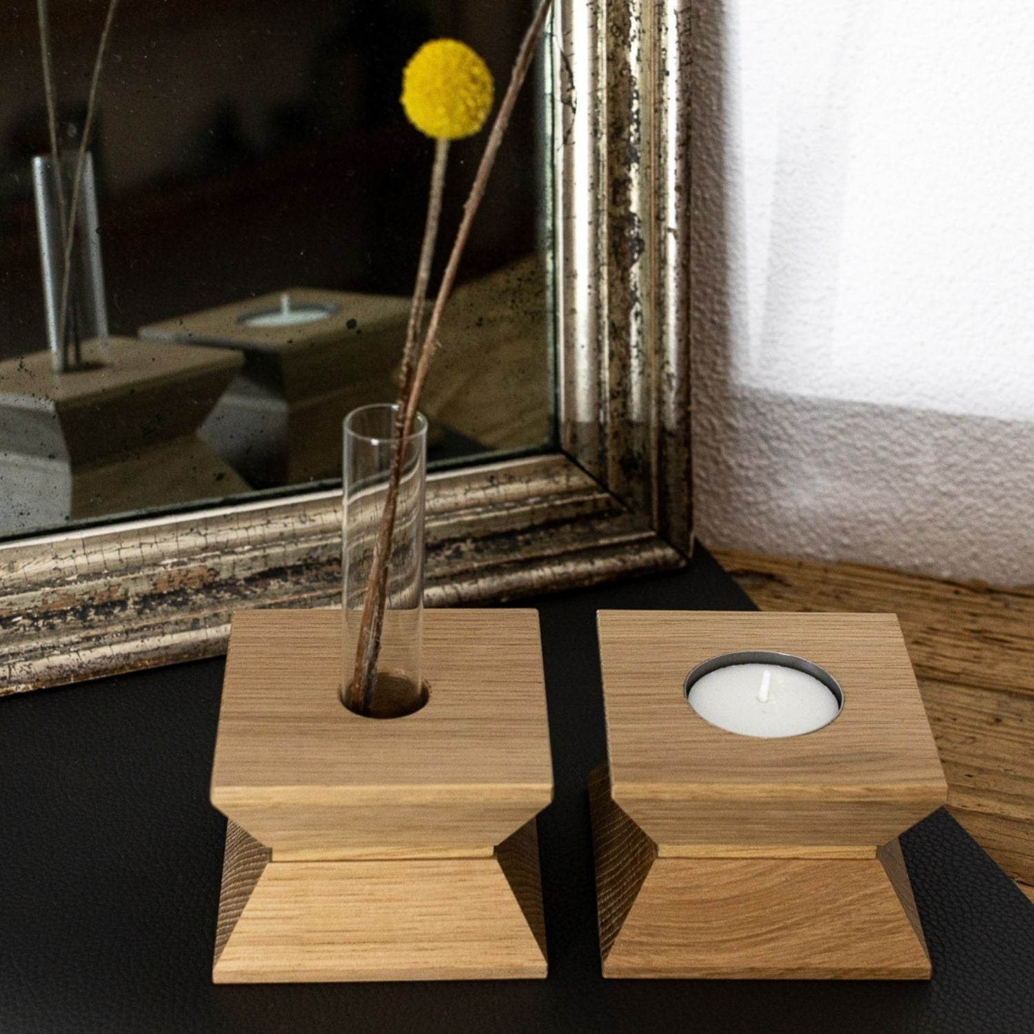 Holzvase und Kerzenständer | Eiche und Reagenzgläser | B 20 x T 3,5 x H 11 cm | Made in Germany