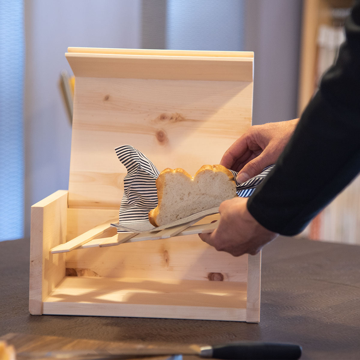 Bienenwachstuch | 30x30 cm | gestreift marineblau | GOTS zertifizierte Baumwolle | reines Bienenwachs