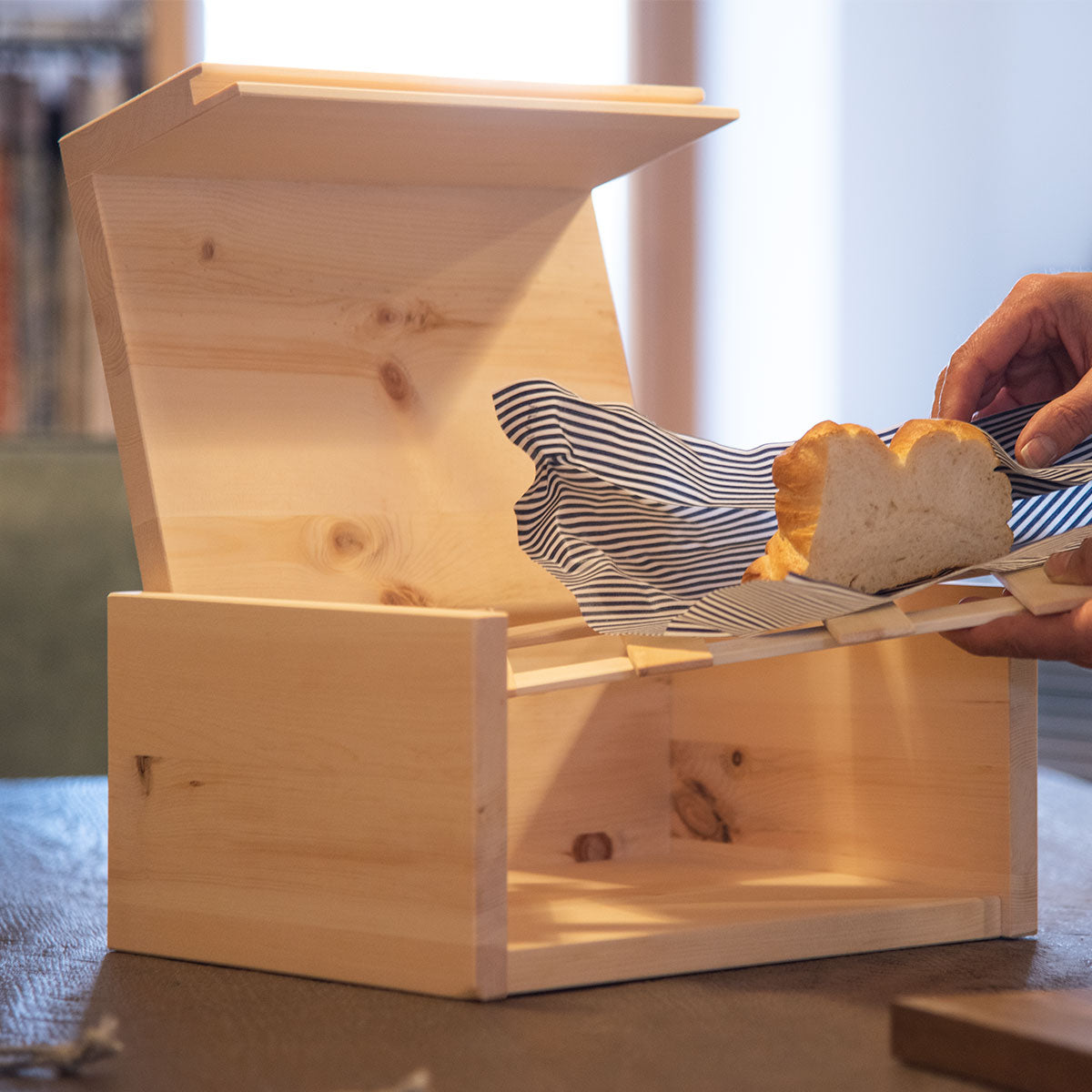 Bienenwachstuch | 30x30 cm | gestreift marineblau | GOTS zertifizierte Baumwolle | reines Bienenwachs