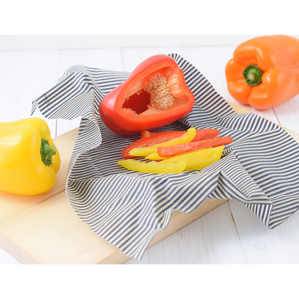 Bienenwachstuch | 30x30 cm | gestreift marineblau | GOTS zertifizierte Baumwolle | reines Bienenwachs