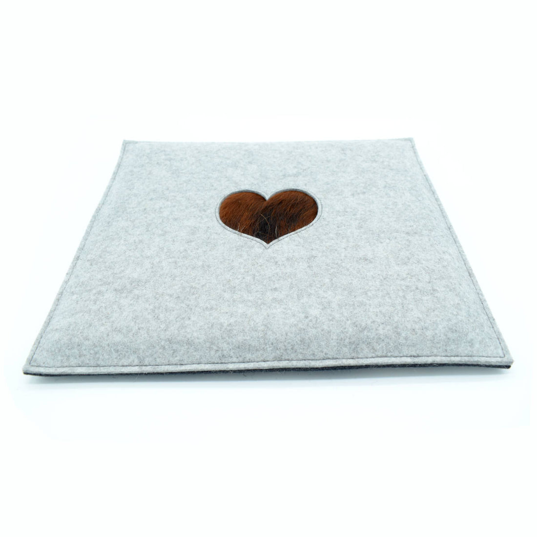 Stylisches Sitzkissen aus Filz mit Motiv ‘Cozy’