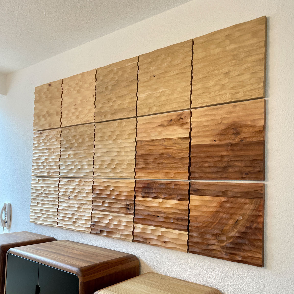 Edles Wandpaneel aus Apfelbaumholz &