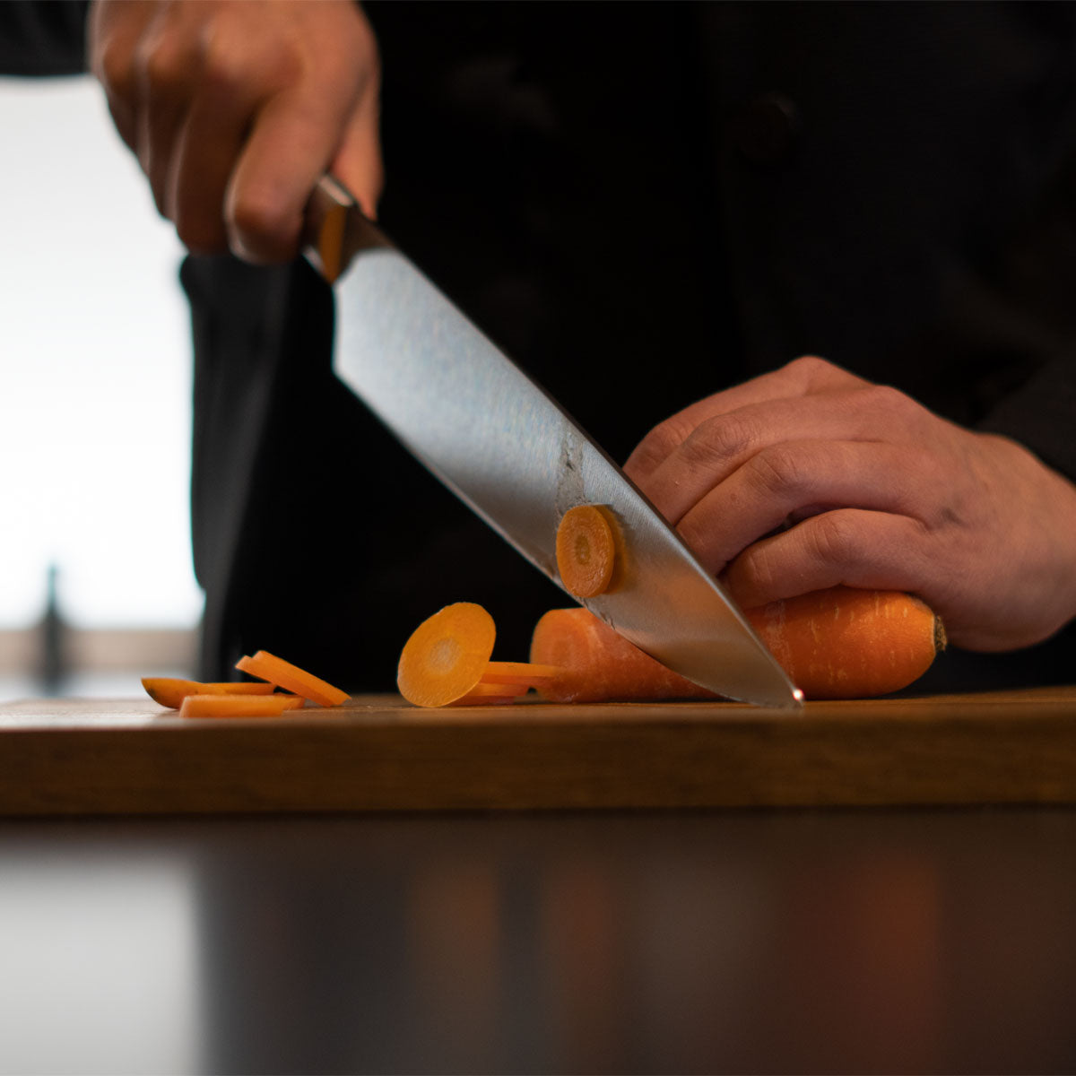 Hochwertiges Schinkenmesser aus Edelstahl 21 cm Klinge - mit ergonomischer Griff