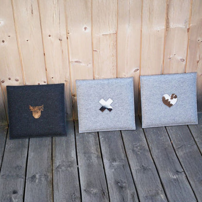 Stylisches Sitzkissen aus Filz mit Motiv ‘Cozy’