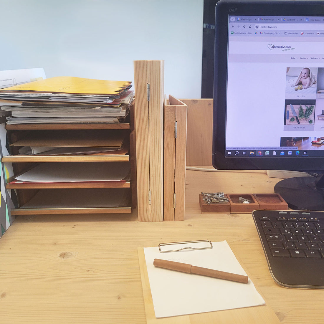 Edler Ordner aus Zirbenholz | verschiedene Größen | Echte Handarbeit aus Österreich