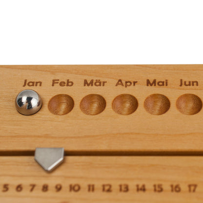 Hochwertiger Vollholz Kalender  &