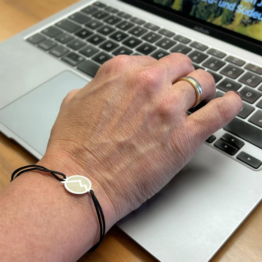 Armband &quot;Das Band zum Wohle der Alpen&quot;