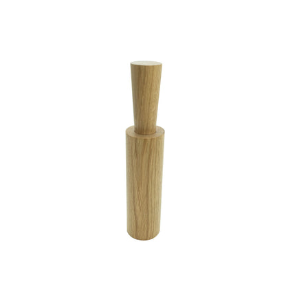 Salz- oder Pfeffermühle mit Porzelanmahlwerk | hoch | in verschiedenen Holzarten | mit Magnetkappe | DM 6 x H 29 cm