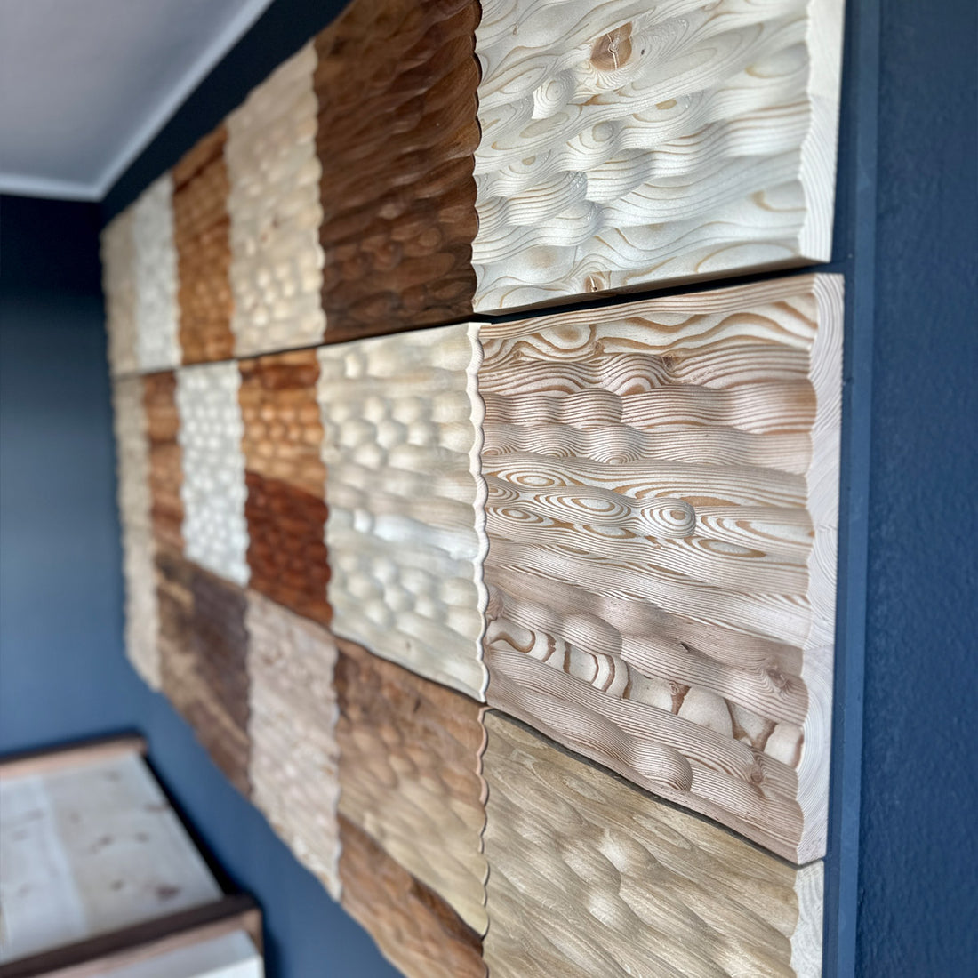 Edles Wandpaneel aus Zirbe &